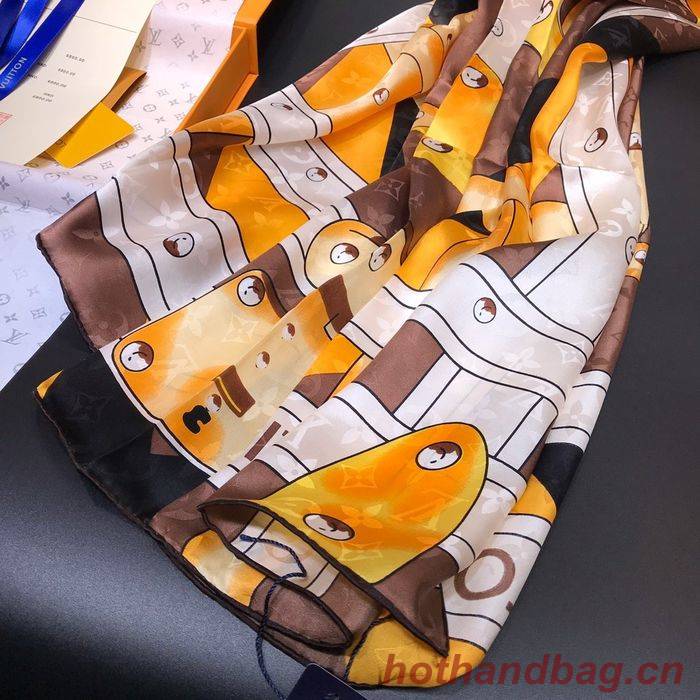 Louis Vuitton Scarf LVS00177